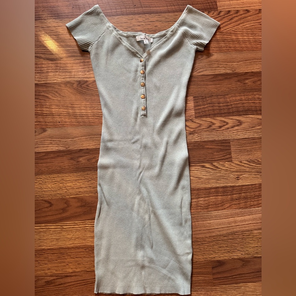 Lulu's Light Gray Ribbed Midi Dress